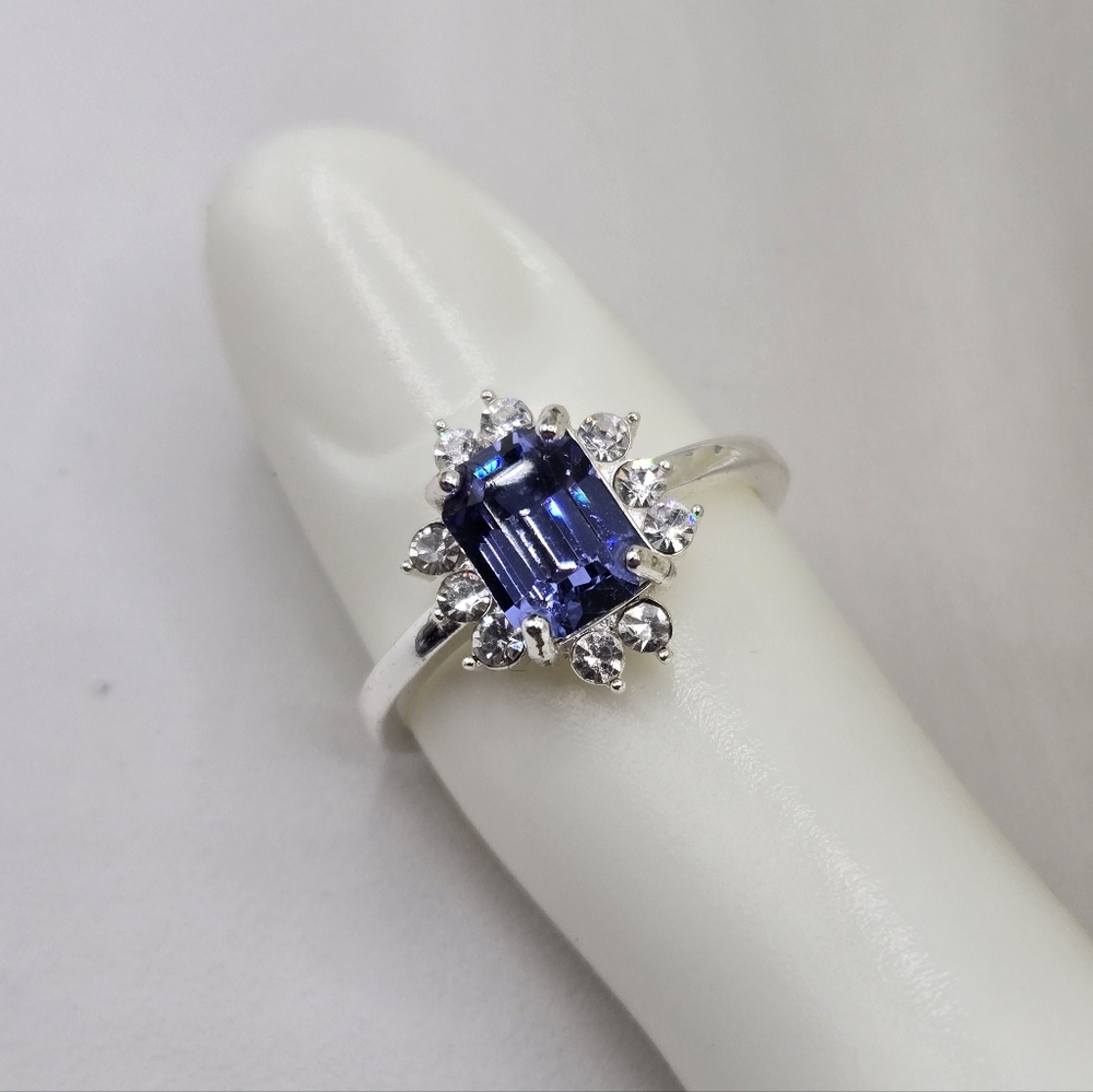 Swarovski Crystal Elements Silver Statement Ring Dark Blue Size 7.75 Prom Bridal